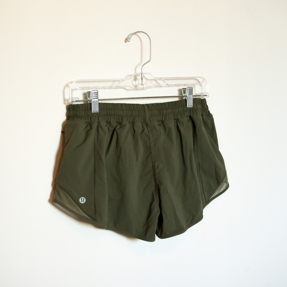 Lululemon Hotty Hot Shorts - Size 8